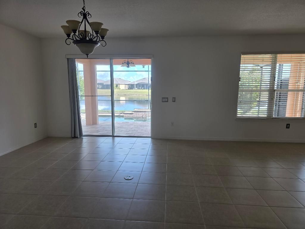 356 Bella Cortina Drive, Poinciana, FL 34759 Photo