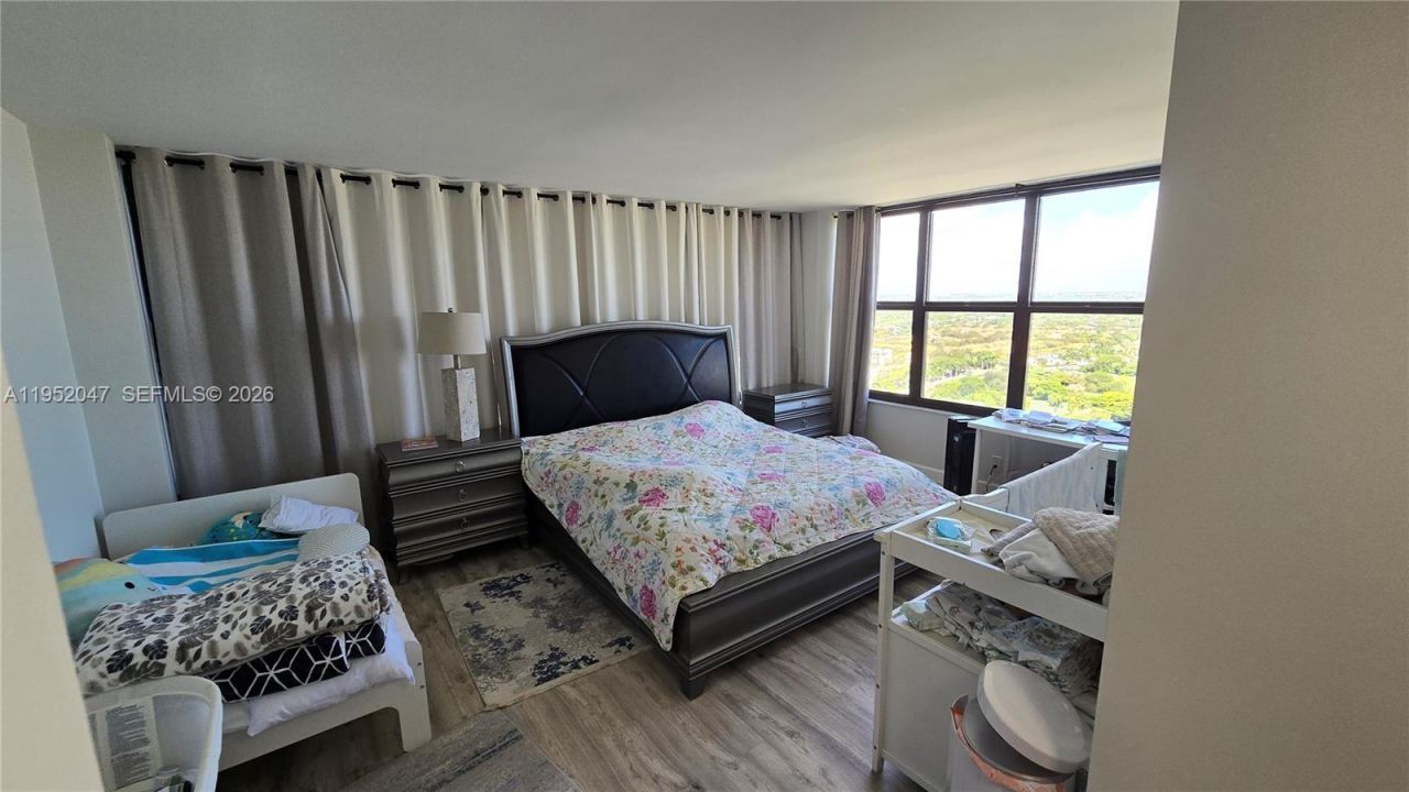 2500 Parkview Dr, Unit 2312, Hallandale Beach, FL 33009 Photo