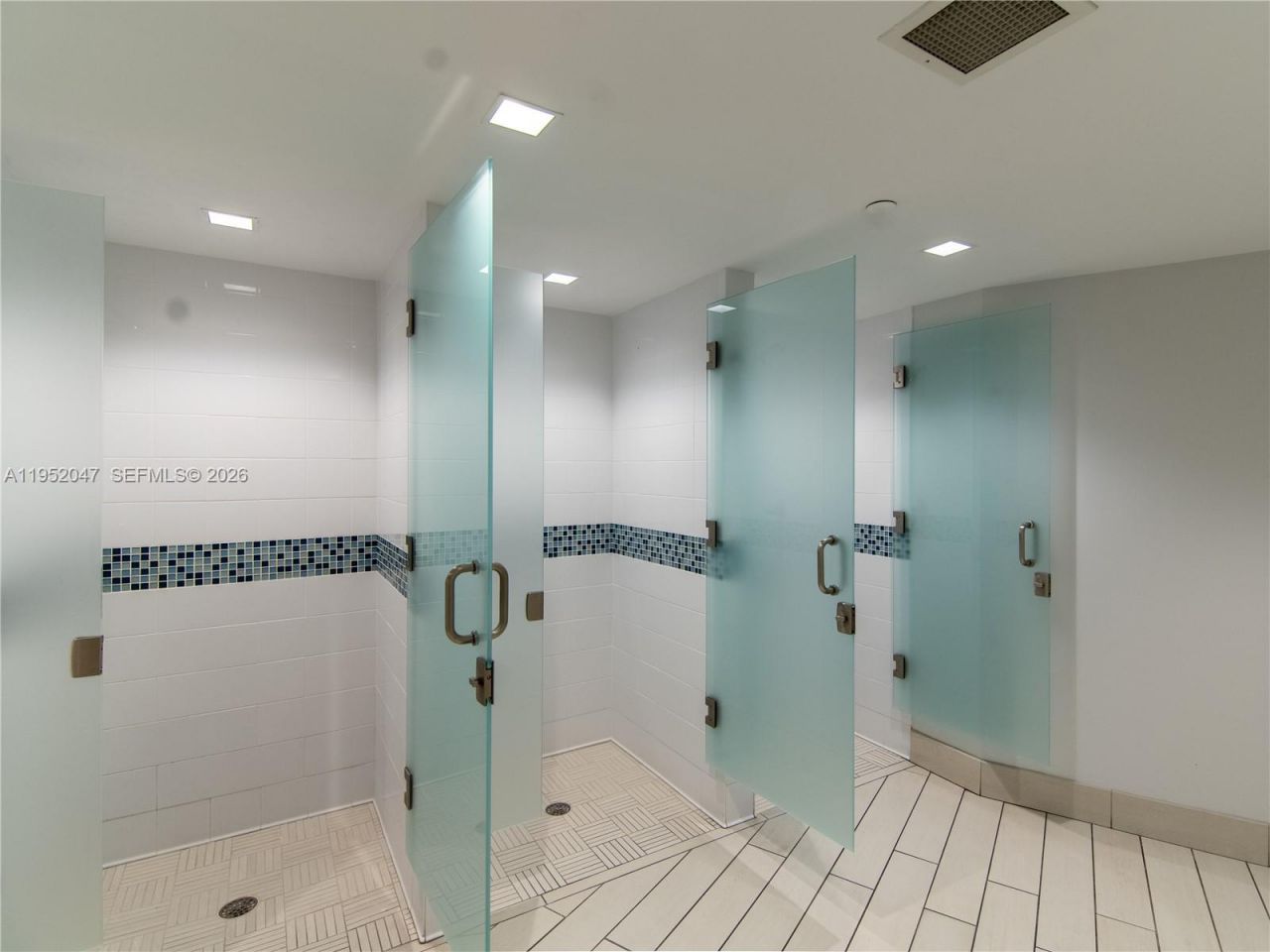 2500 Parkview Dr, Unit 2312, Hallandale Beach, FL 33009 Photo