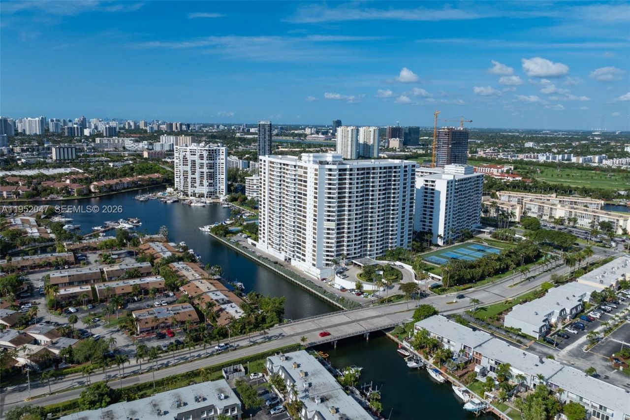 2500 Parkview Dr, Unit 2312, Hallandale Beach, FL 33009 Photo