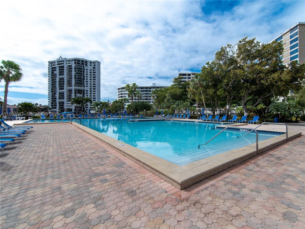 2500 Parkview Dr, Unit 2312, Hallandale Beach, FL 33009 Photo
