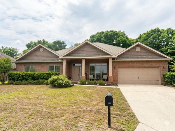 223 Paradise Palm Circle, Crestview, FL 32536