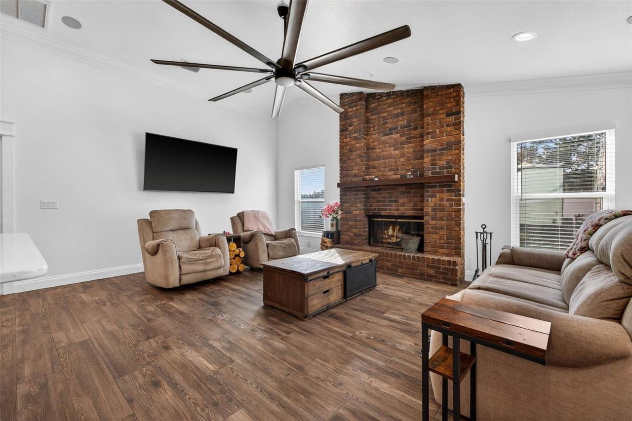 11945 74th Avenue, Seminole, FL 33772 Photo