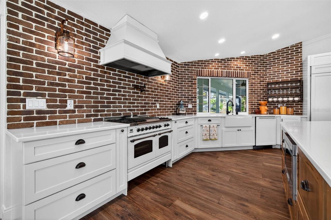 11945 74th Avenue, Seminole, FL 33772 Photo