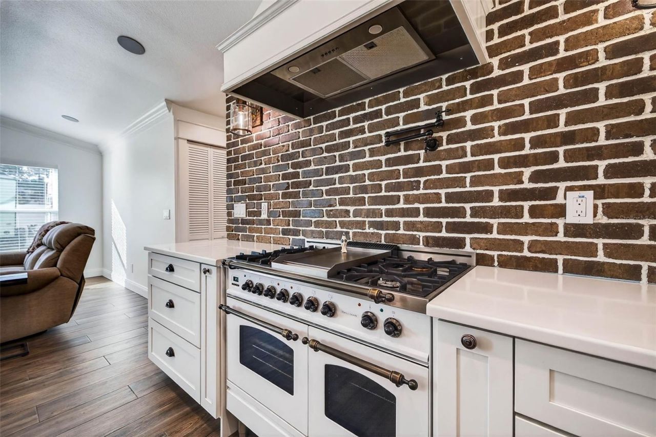 11945 74th Avenue, Seminole, FL 33772 Photo