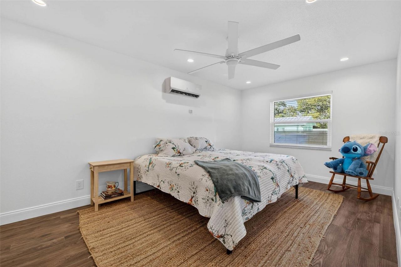 11945 74th Avenue, Seminole, FL 33772 Photo