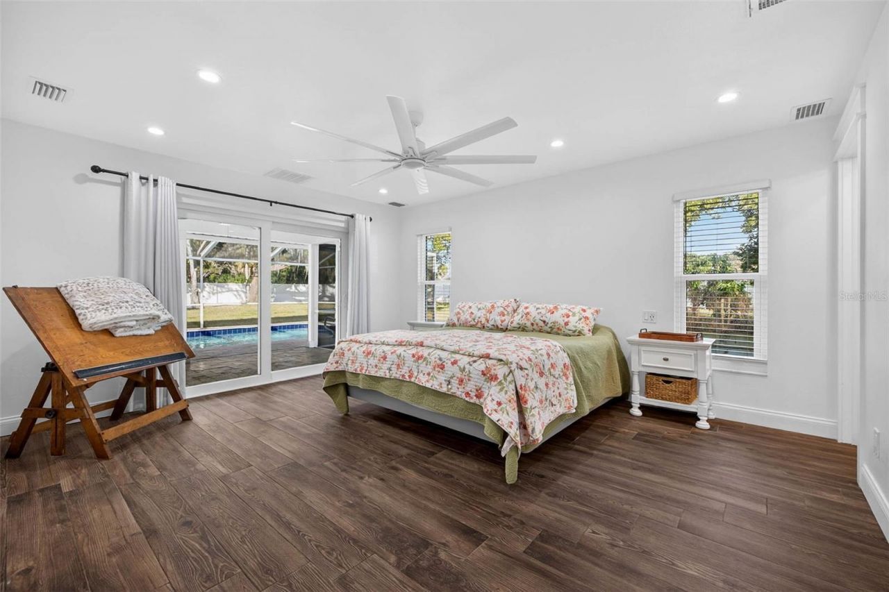 11945 74th Avenue, Seminole, FL 33772 Photo