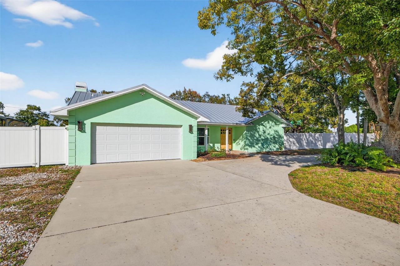 11945 74th Avenue, Seminole, FL 33772 Photo