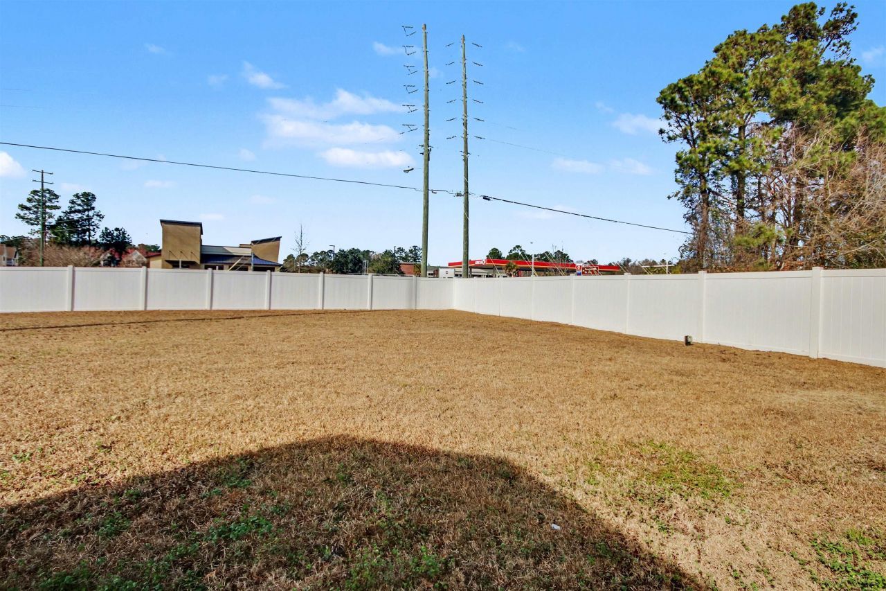 106 Erskine Dr. Photo 31