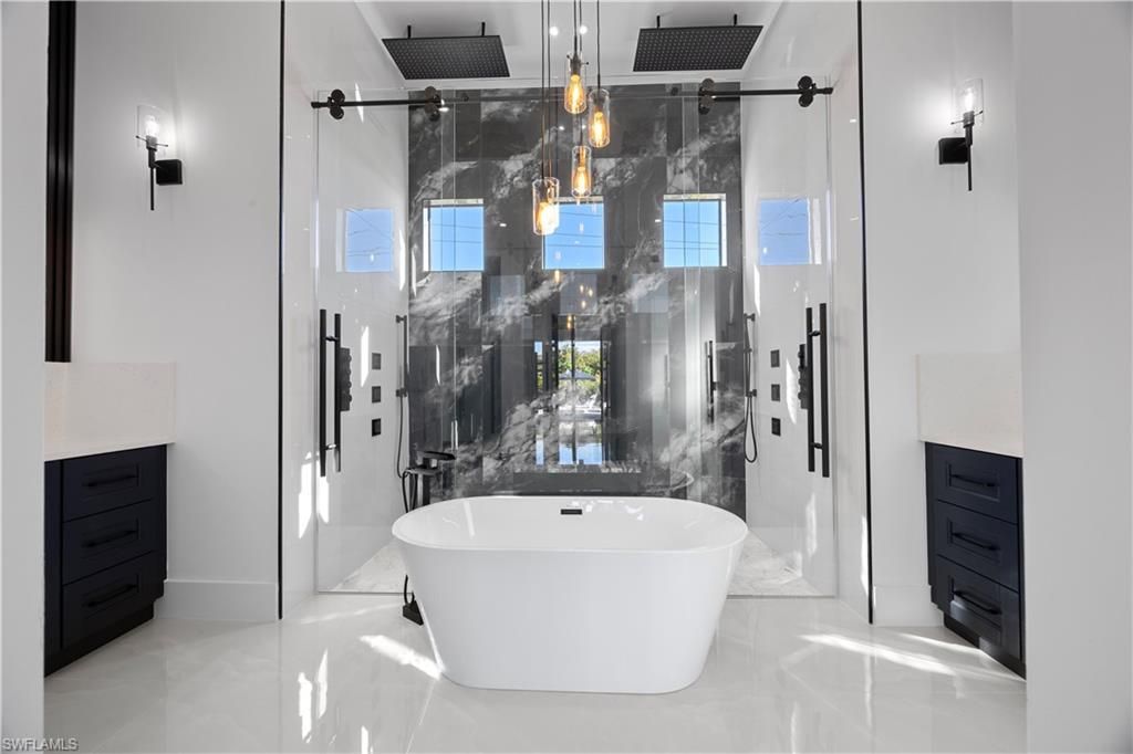 2507 Gleason Pkwy, Cape Coral, FL 33914 Photo