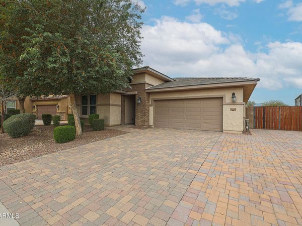 18248 W MONTECITO Avenue, Goodyear, AZ 85395