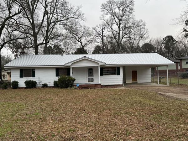 145 Jones Street, Forest, MS 39074