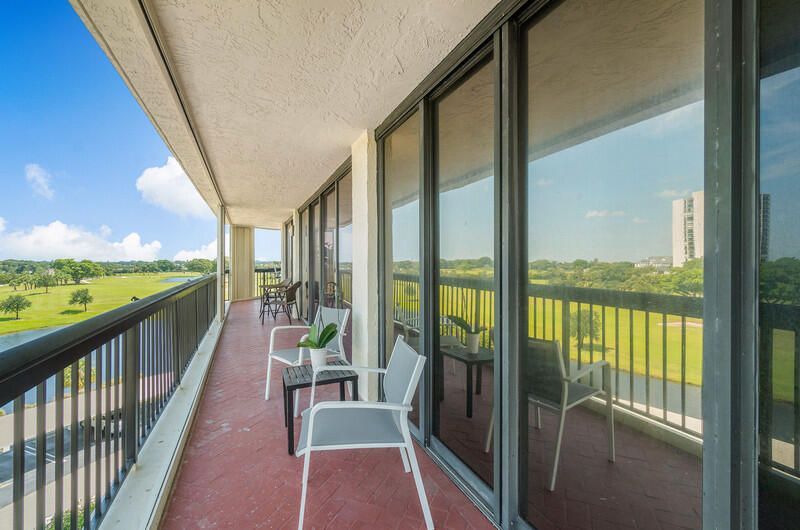 1900 Consulate Place, Unit 406, West Palm Beach, FL 33401 Photo