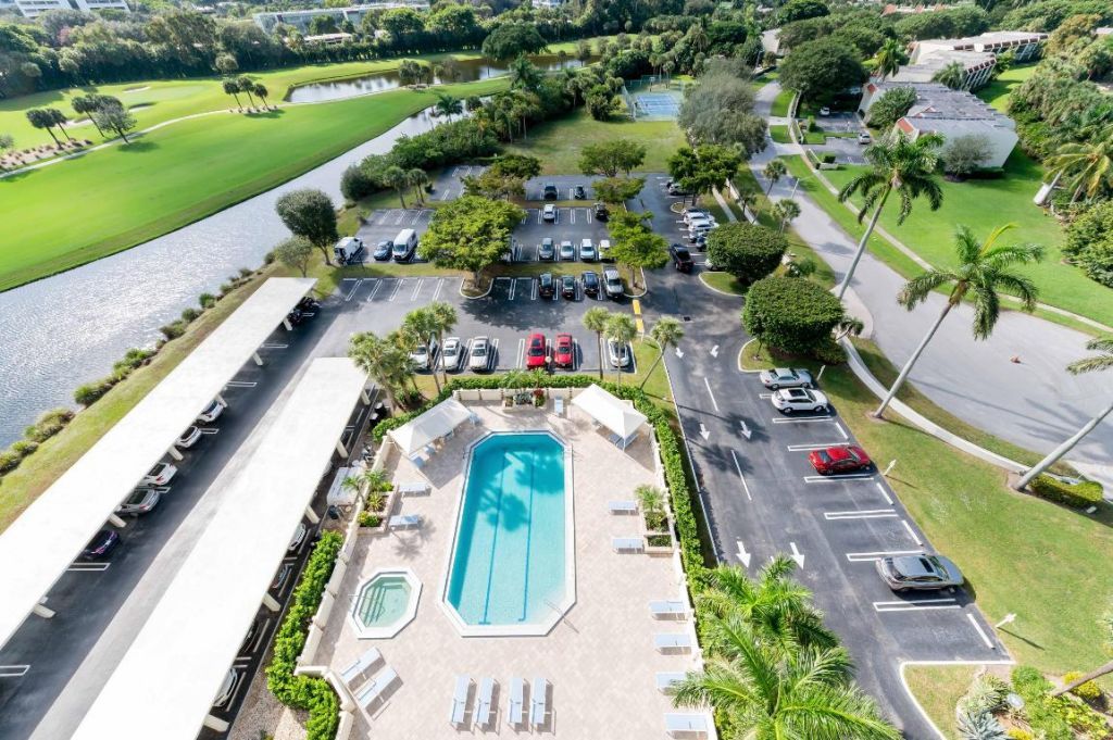 1900 Consulate Place, Unit 406, West Palm Beach, FL 33401 Photo