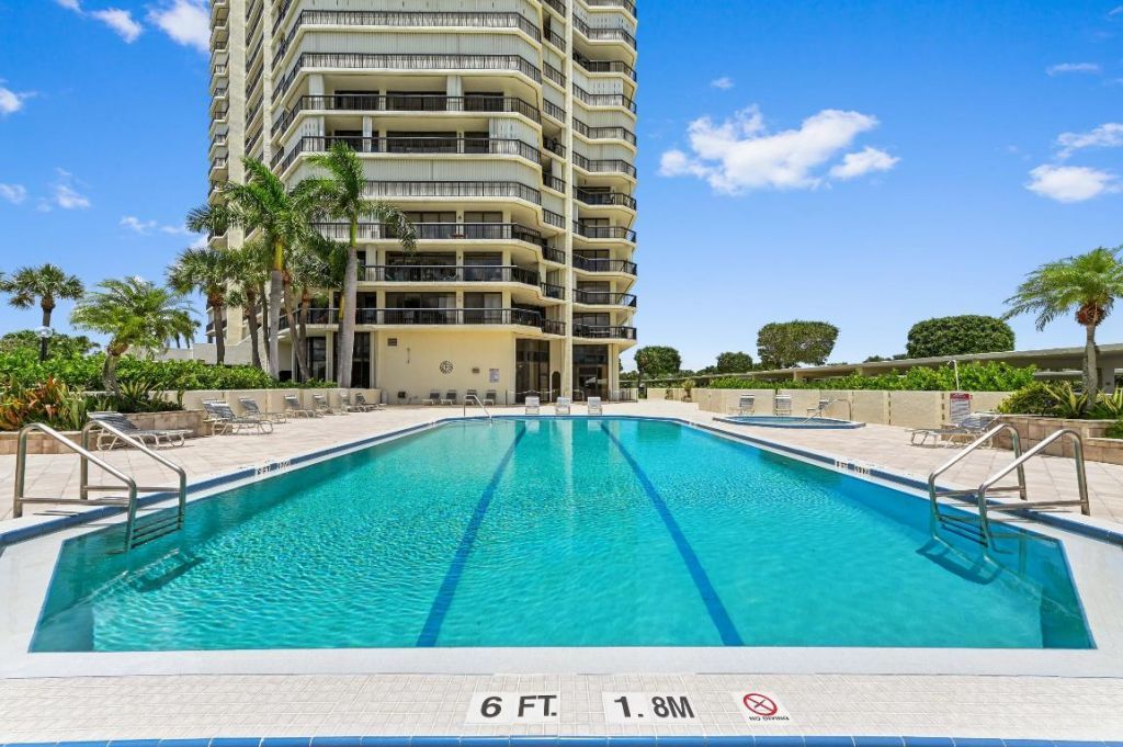 1900 Consulate Place, Unit 406, West Palm Beach, FL 33401 Photo