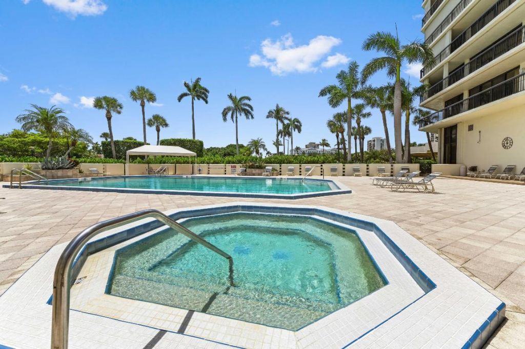 1900 Consulate Place, Unit 406, West Palm Beach, FL 33401 Photo