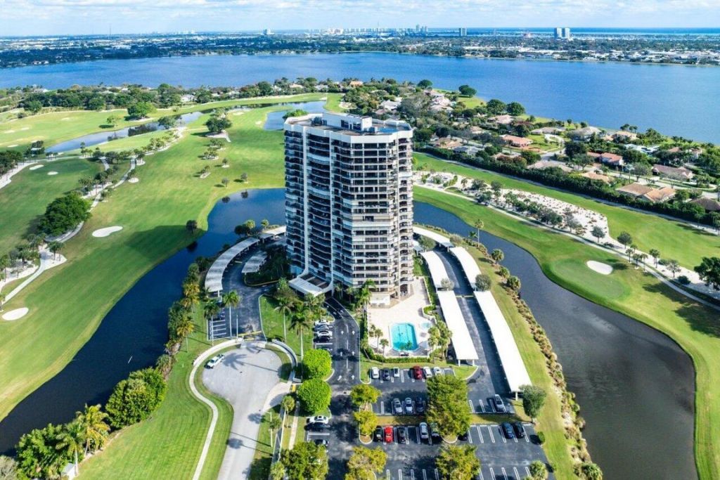 1900 Consulate Place, Unit 406, West Palm Beach, FL 33401 Photo