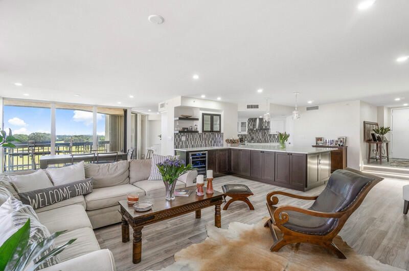 1900 Consulate Place, Unit 406, West Palm Beach, FL 33401 Photo