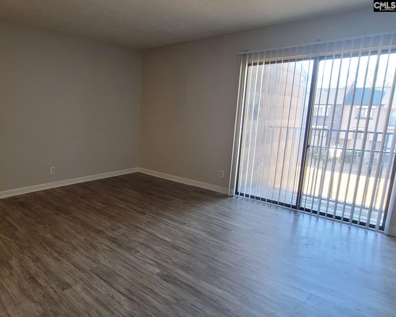 112 Menlo Drive Photo 4