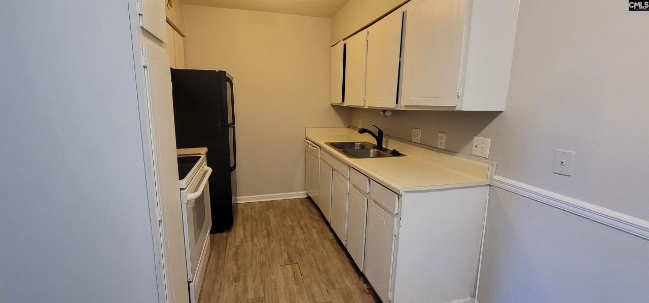 112 Menlo Drive Photo 9