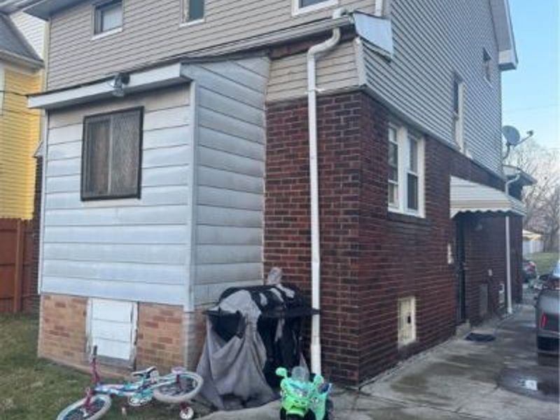 3552 E 110th Street, Cleveland, OH 44105 Photo 3