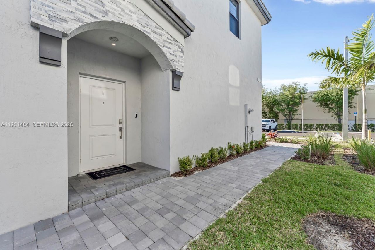 13067 SW 286th Way, Unit 13067, Homestead, FL 33033 Photo