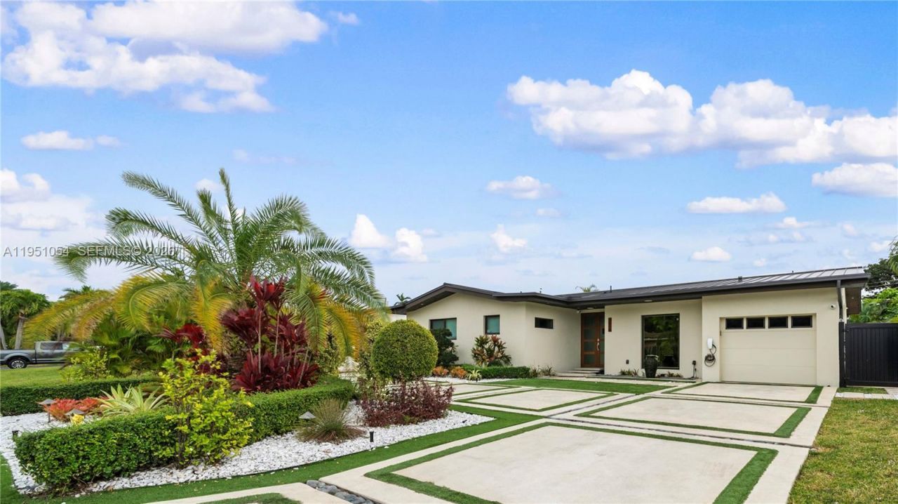 1810 NE 43rd Ct, Oakland Park, FL 33308 Photo