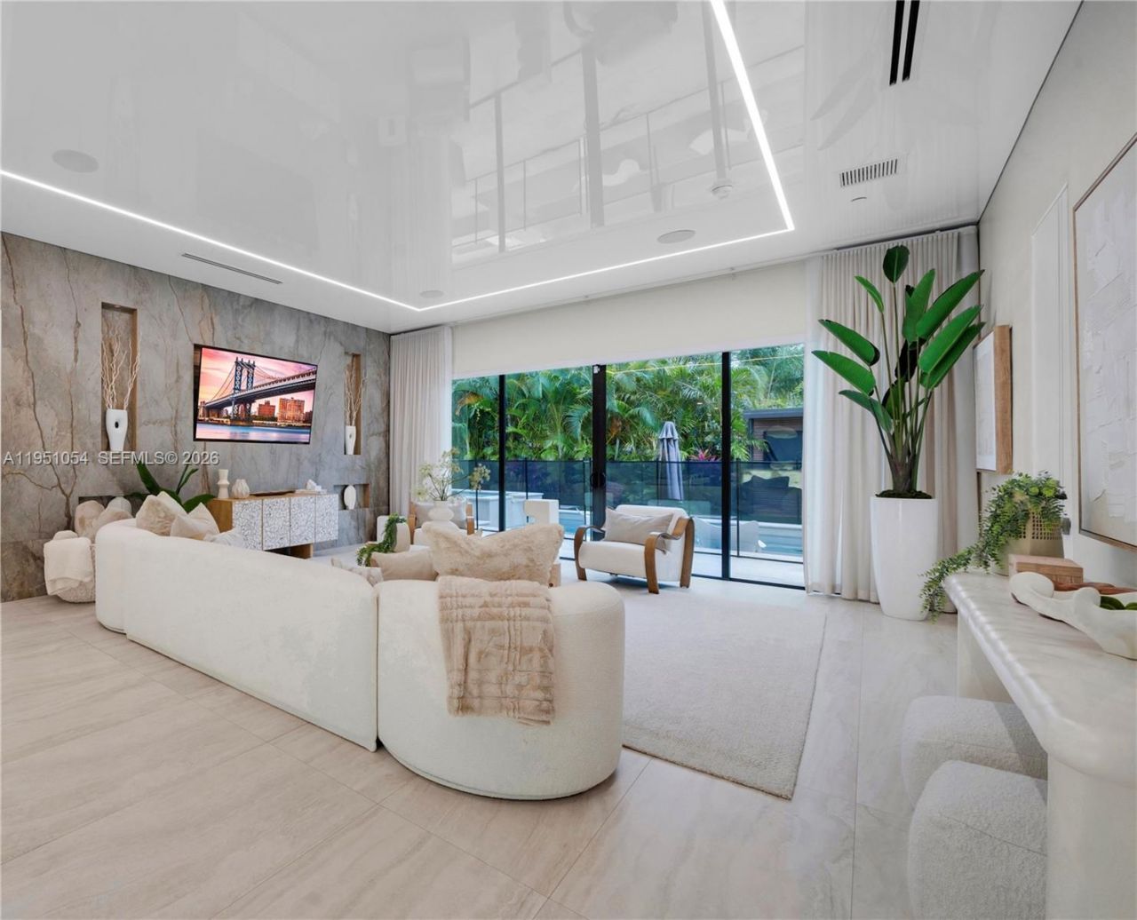 1810 NE 43rd Ct, Oakland Park, FL 33308 Photo