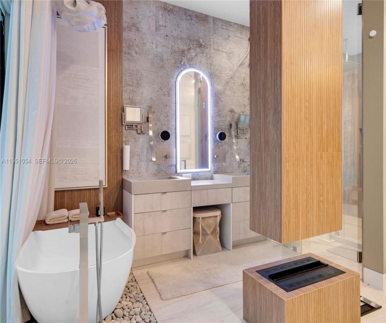 1810 NE 43rd Ct, Oakland Park, FL 33308 Photo