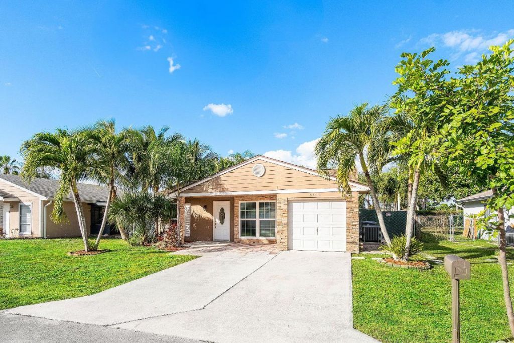 8411 Garden Gate Place, Boca Raton, FL 33433 Photo