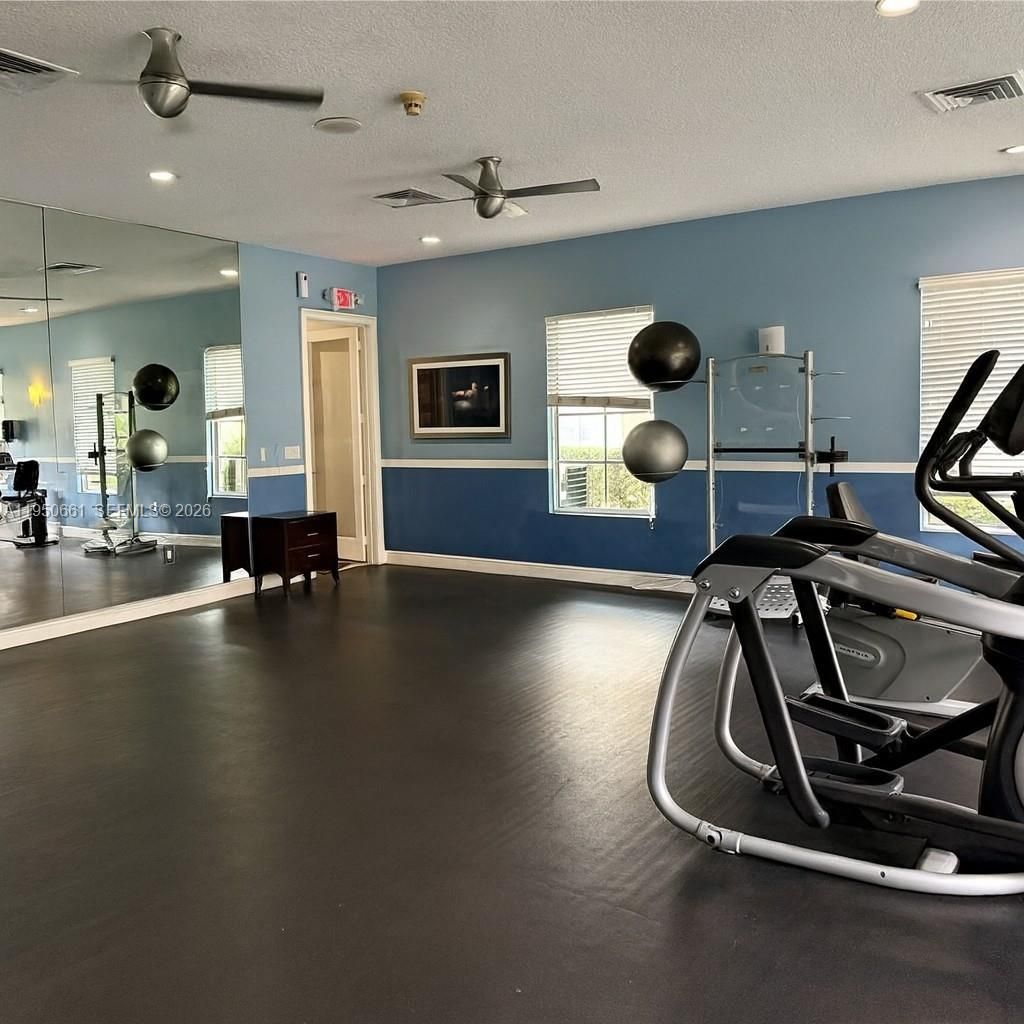 200 SW 117th Ter, Unit 10206, Pembroke Pines, FL 33025 Photo