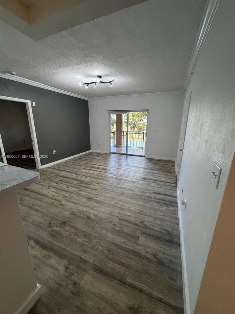 200 SW 117th Ter, Unit 10206, Pembroke Pines, FL 33025 Photo