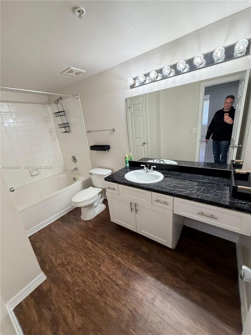 200 SW 117th Ter, Unit 10206, Pembroke Pines, FL 33025 Photo