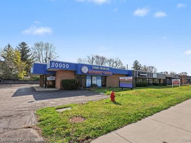 30000 ORCHARD LAKE Road, Farmington Hills, MI 48334