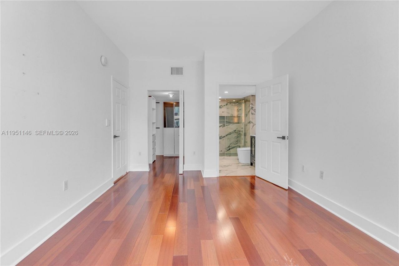 1155 Brickell Bay Dr, Unit PH102, Miami, FL 33131 Photo