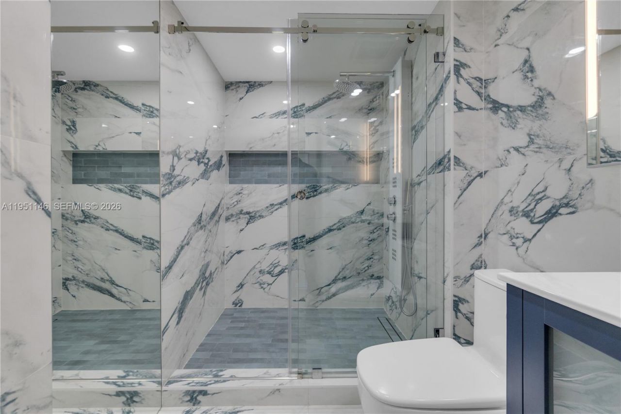 1155 Brickell Bay Dr, Unit PH102, Miami, FL 33131 Photo