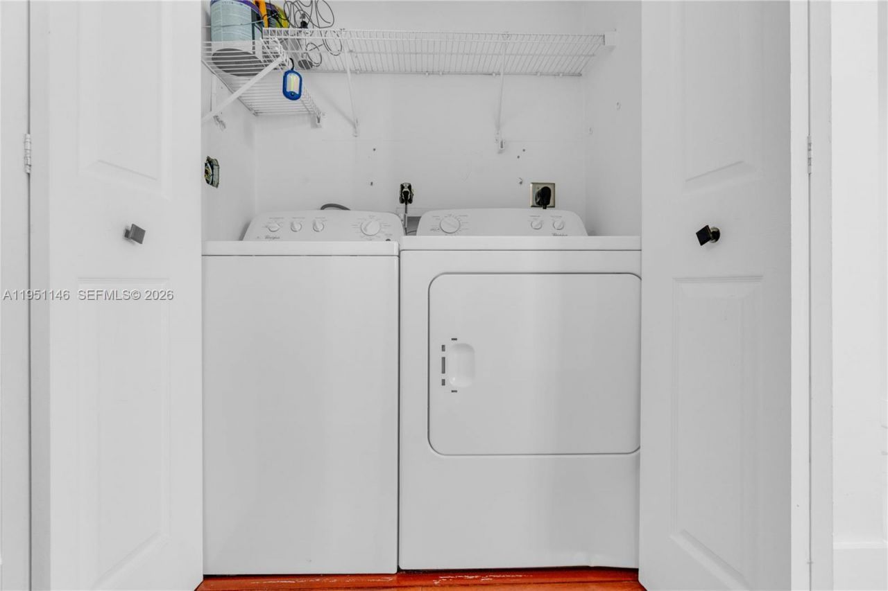 1155 Brickell Bay Dr, Unit PH102, Miami, FL 33131 Photo