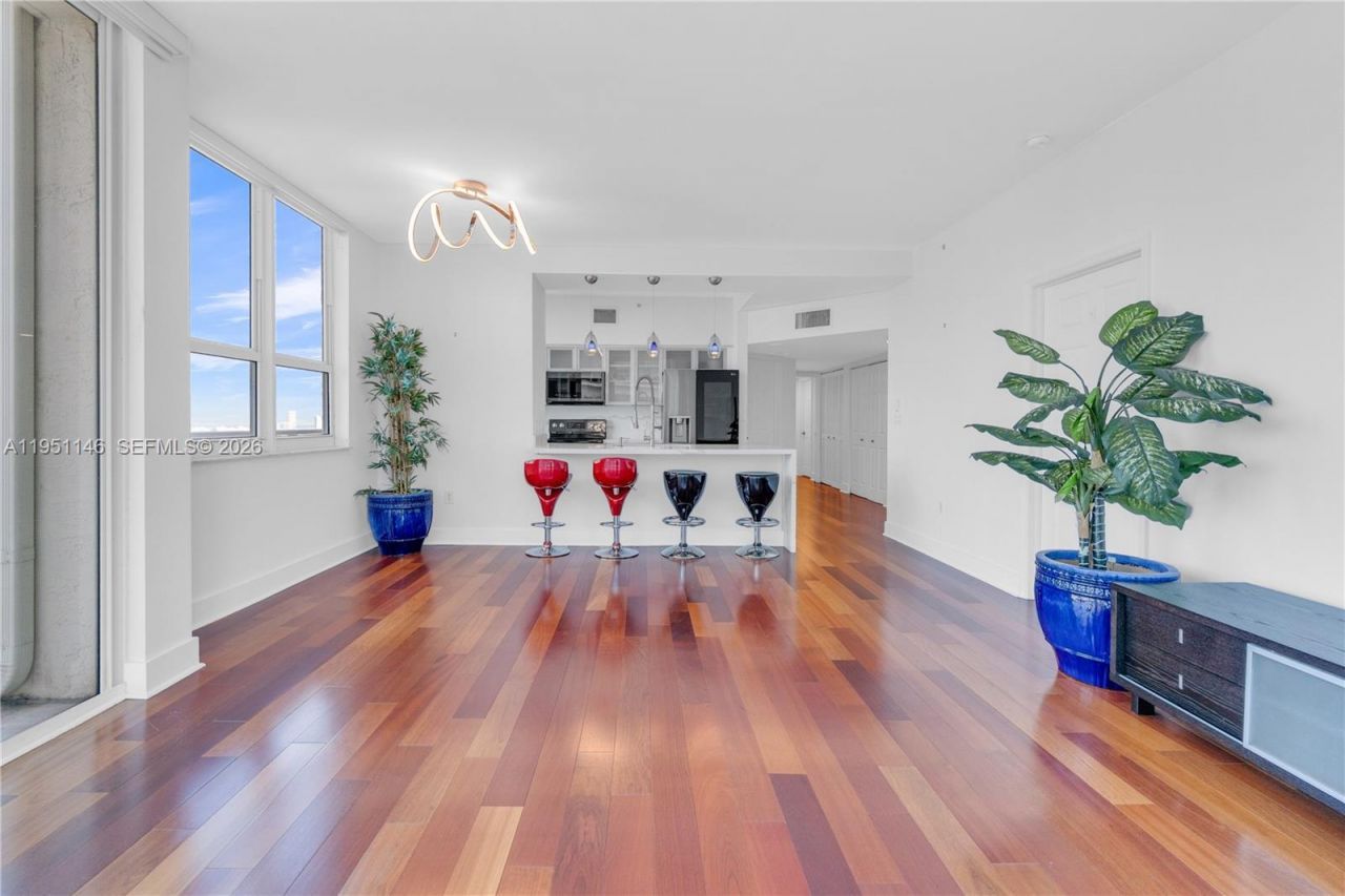 1155 Brickell Bay Dr, Unit PH102, Miami, FL 33131 Photo