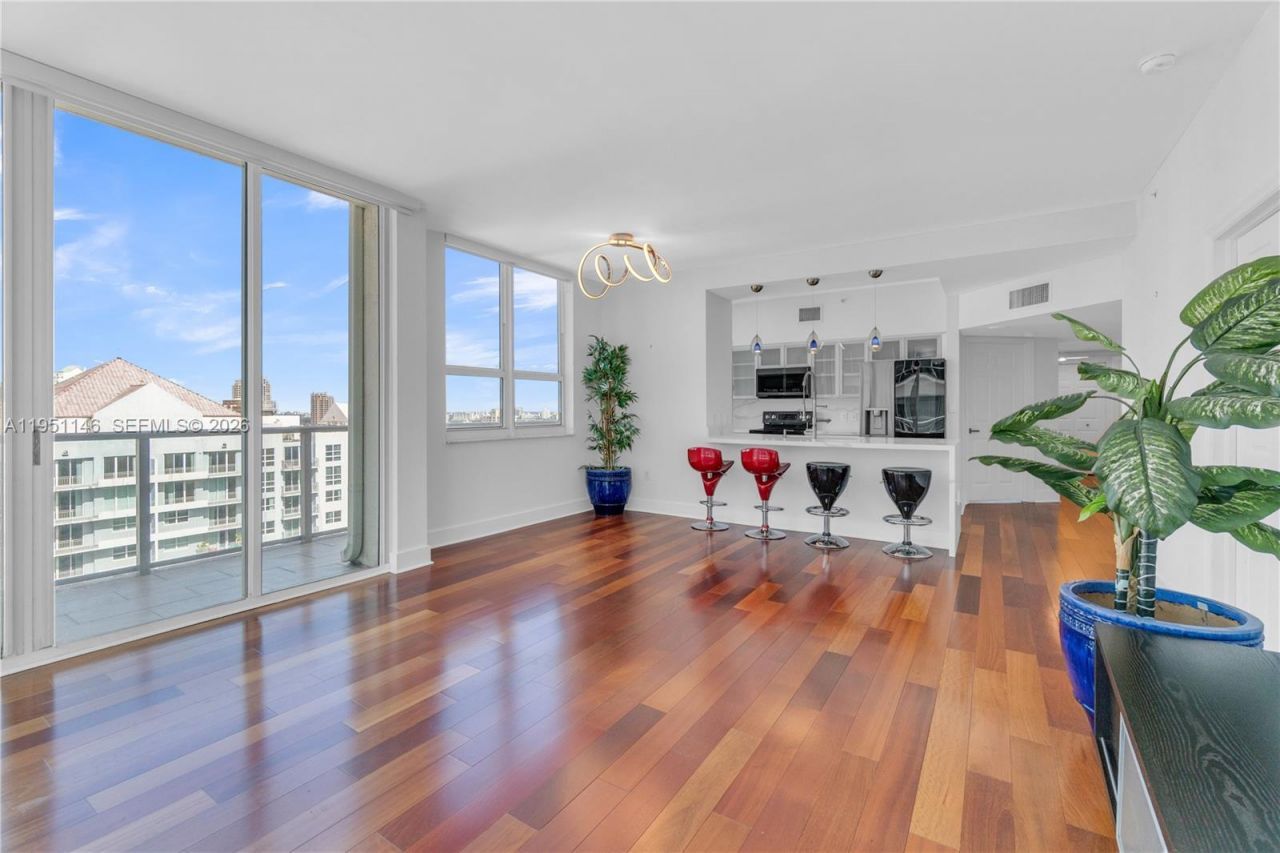 1155 Brickell Bay Dr, Unit PH102, Miami, FL 33131 Photo