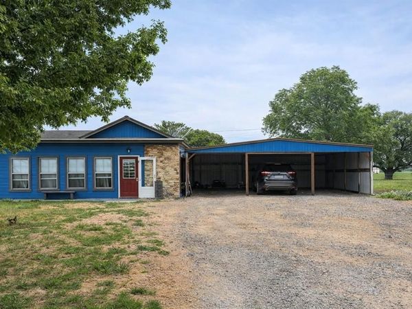 16633 E 1530th Road, Hollis, OK 73550