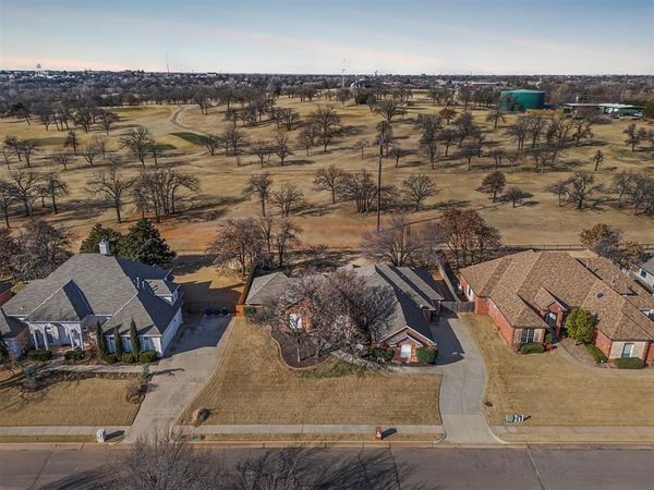 1117 Outabounds Drive, Edmond, OK 73034
