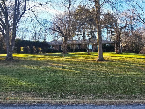 529 Donald St, Goodlettsville, TN 37072