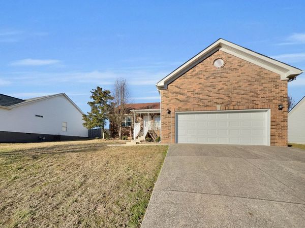 1006 Secretariat Dr, Mount Juliet, TN 37122