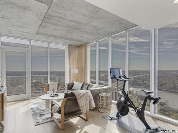 48 East Avenue, Unit 3008, Austin, TX 78701