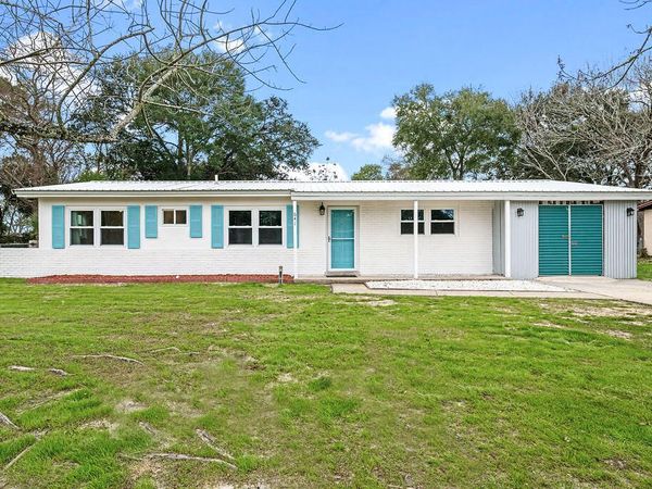 641 Cornwall Terrace, Mary Esther, FL 32569