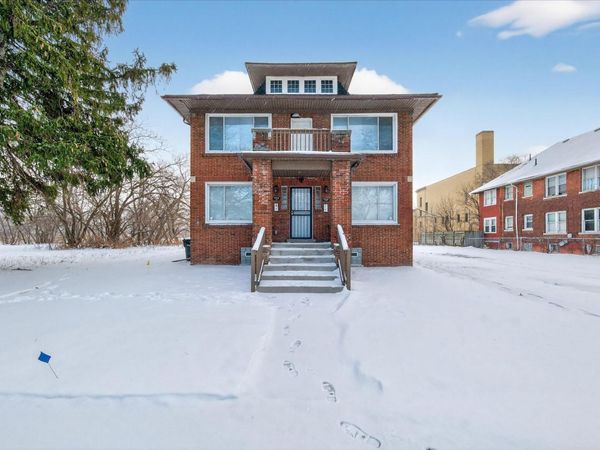 9702 Dundee Street, Detroit, MI 48204