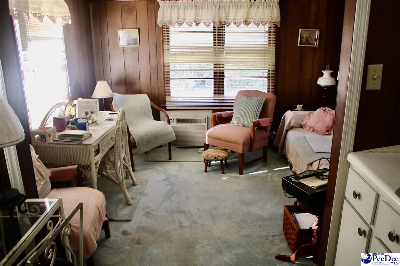 423 Thames St Photo 12