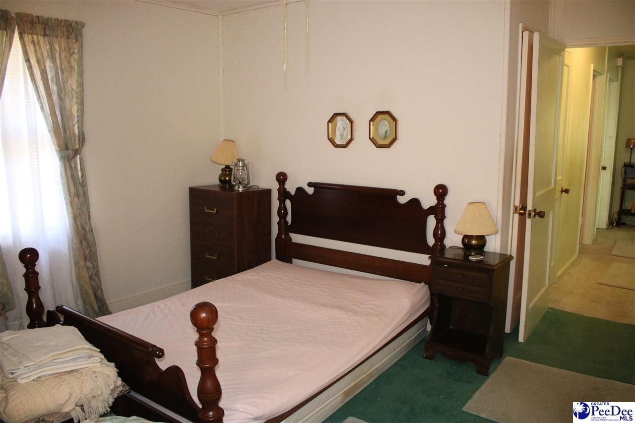 423 Thames St Photo 13