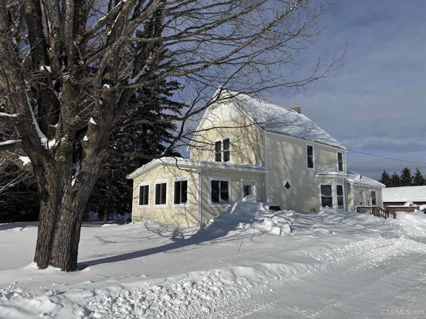 E1780 M94 Highway, Rock River Twp, MI 49816