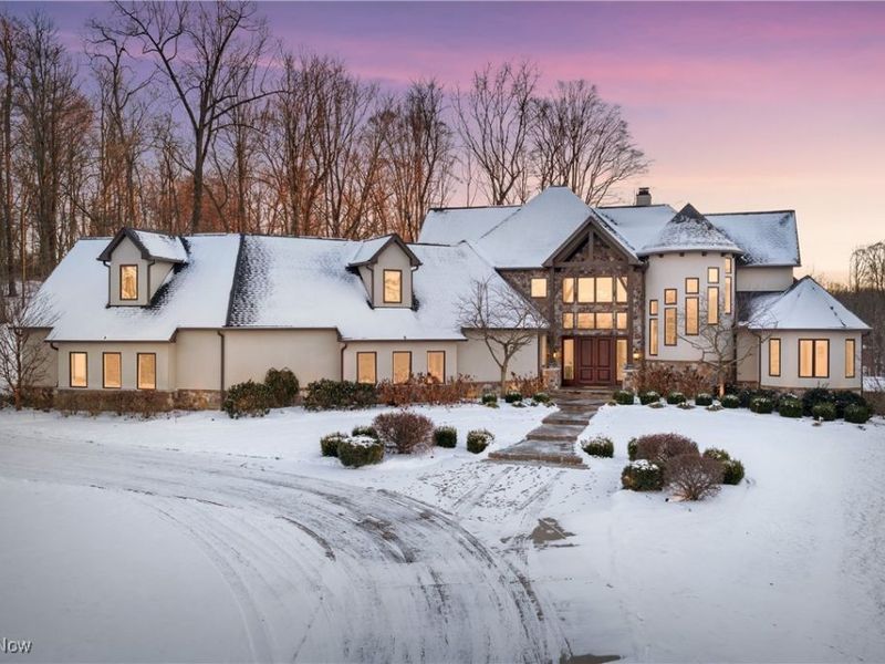 8618 Turnstone Circle NW, Clinton, OH 44216 Photo 1